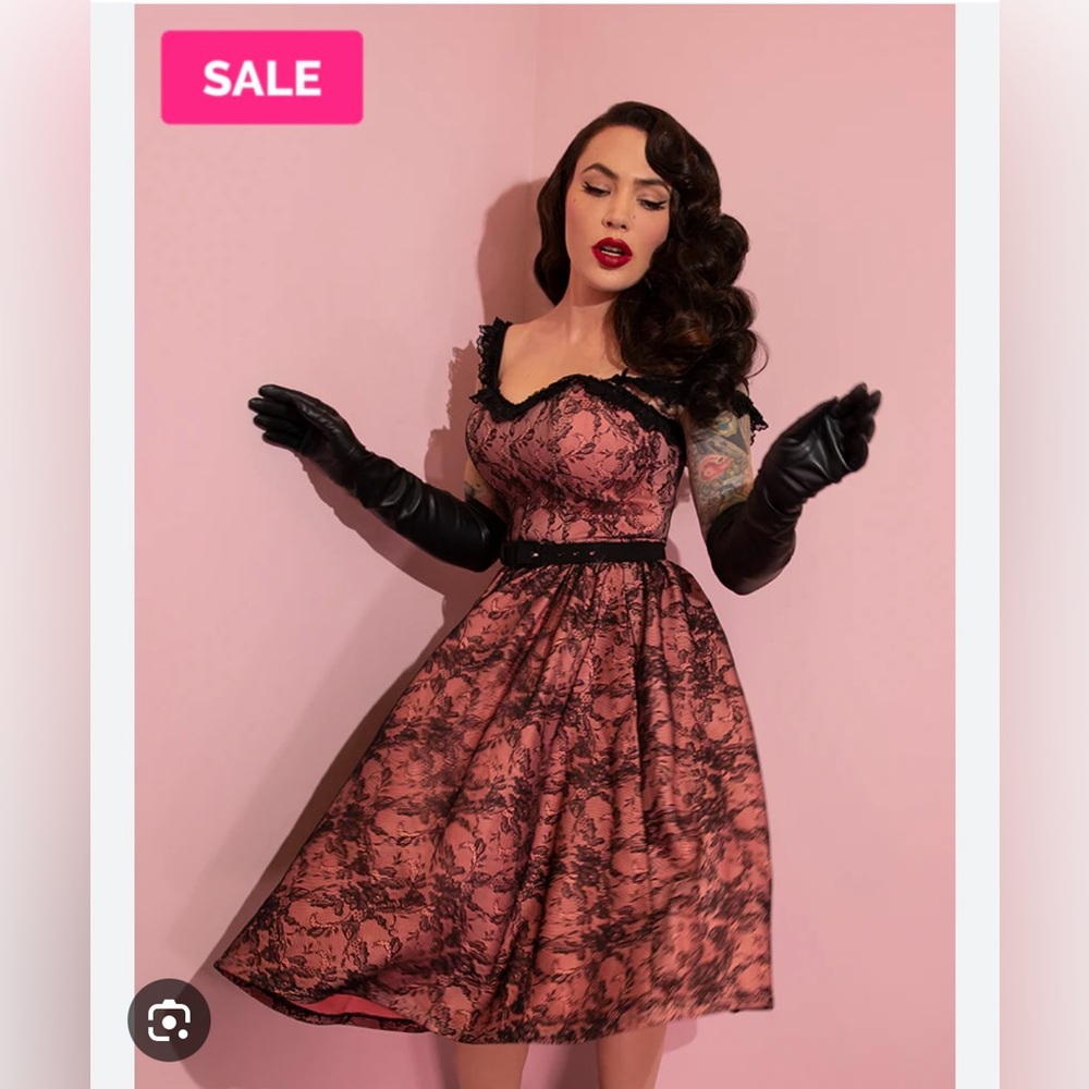 Vixen by Micheline Pitt Vacation Skirt in black and peach lace